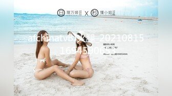 公公宝刀未老与风骚儿媳偷情操炮无套后入不停怼操