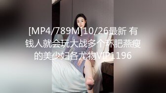 浑身充满青春活力的粉嫩少女，最爱的类型，看着她嘘嘘 纯洁的森林 真的美，尿完出来还飞舞一番，真羡慕青春的女孩！